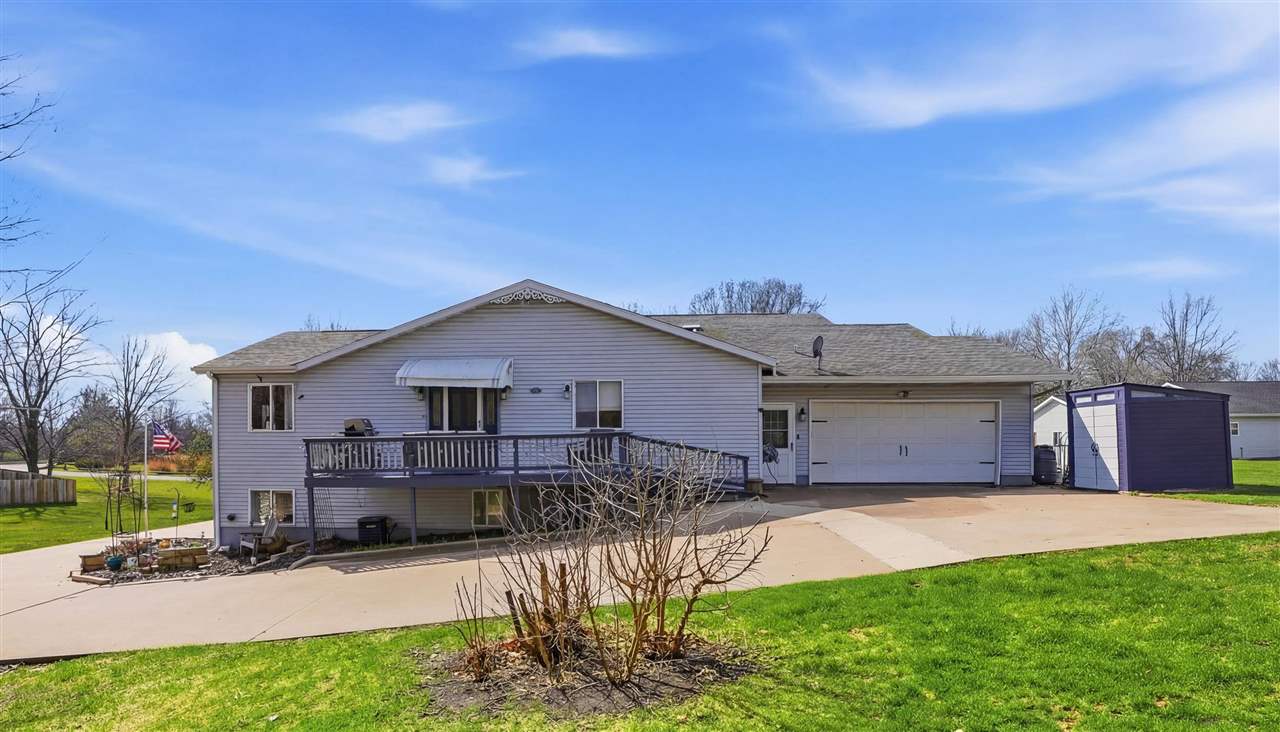 220 N H Avenue Washington IA 52353