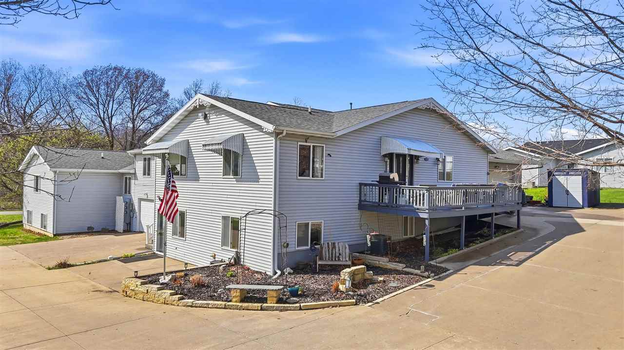220 N H Avenue Washington IA 52353