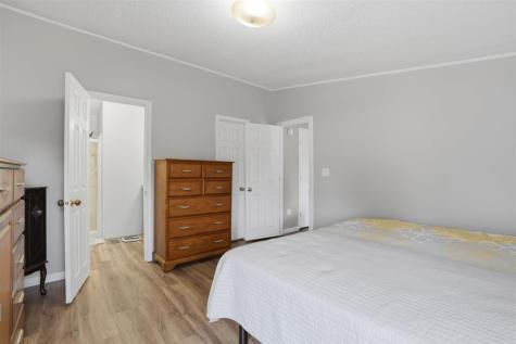 1688 Sweetland Acres Lane Muscatine IA 52761
