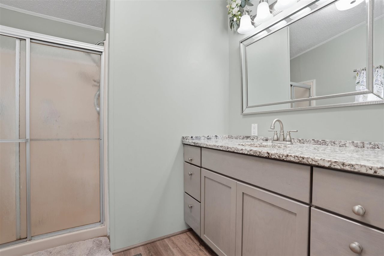 1688 Sweetland Acres Lane Muscatine IA 52761