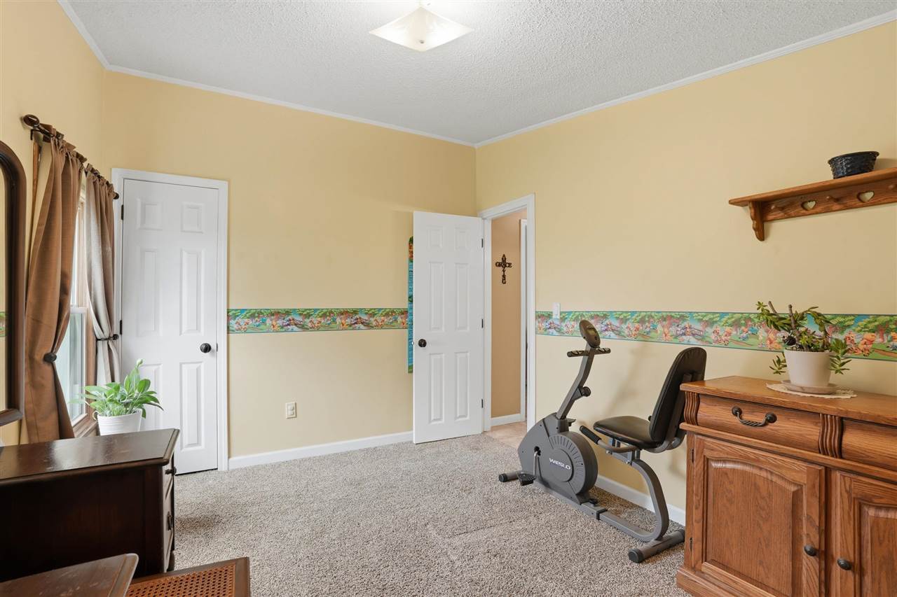 1688 Sweetland Acres Lane Muscatine IA 52761