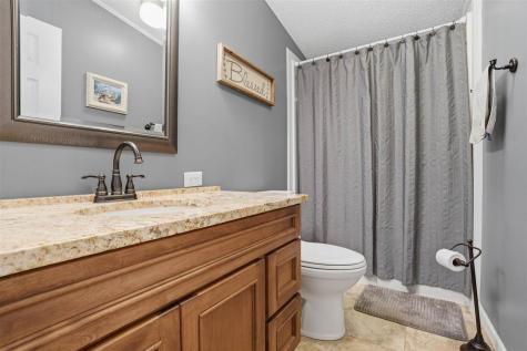 1688 Sweetland Acres Lane Muscatine IA 52761
