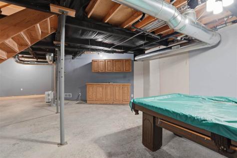 1688 Sweetland Acres Lane Muscatine IA 52761