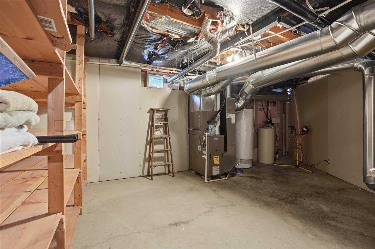 1688 Sweetland Acres Lane Muscatine IA 52761