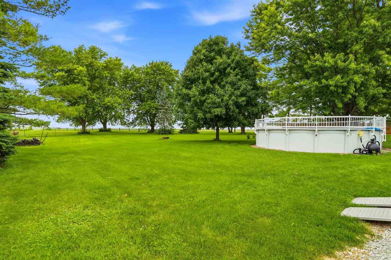 1688 Sweetland Acres Lane Muscatine IA 52761