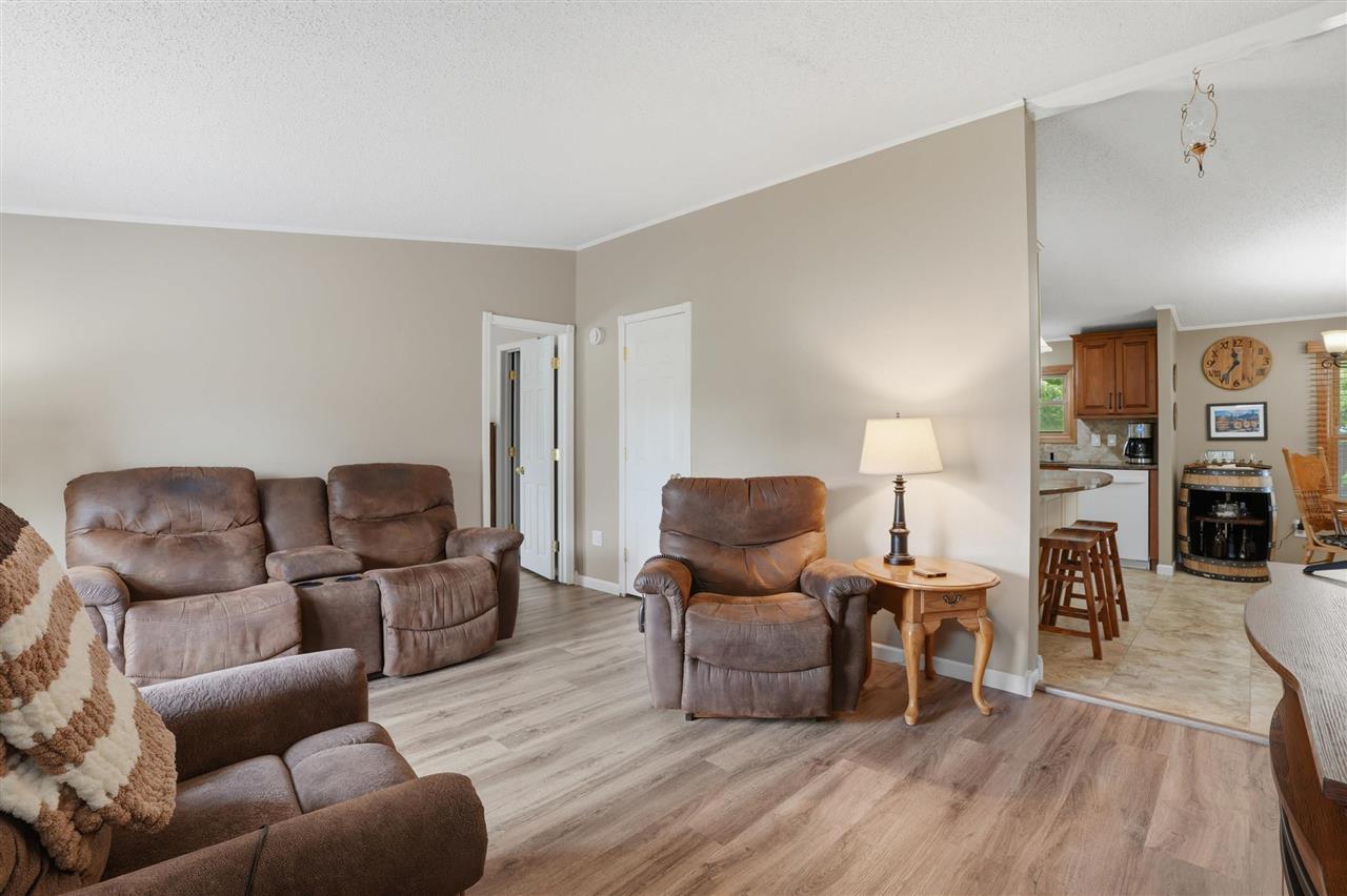 1688 Sweetland Acres Lane Muscatine IA 52761