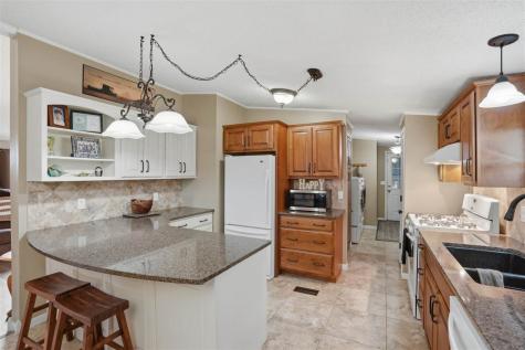 1688 Sweetland Acres Lane Muscatine IA 52761