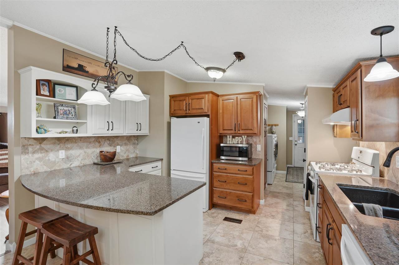 1688 Sweetland Acres Lane Muscatine IA 52761
