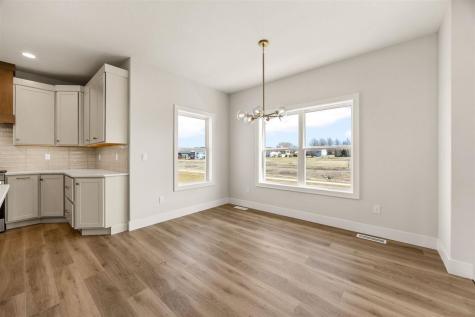 980 17th Avenue SW Mt Vernon IA 52314