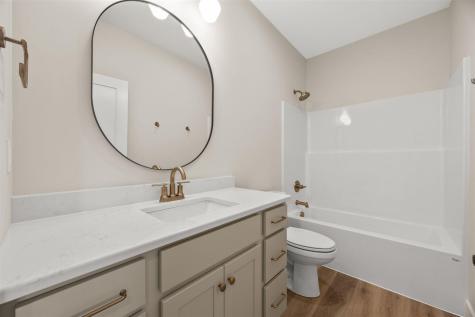 980 17th Avenue SW Mt Vernon IA 52314
