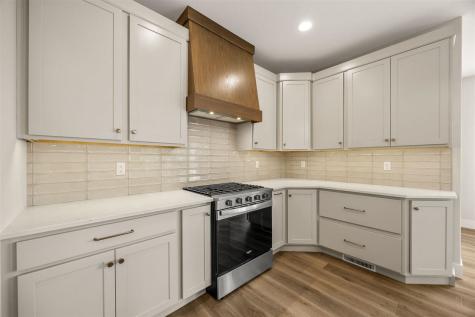 980 17th Avenue SW Mt Vernon IA 52314