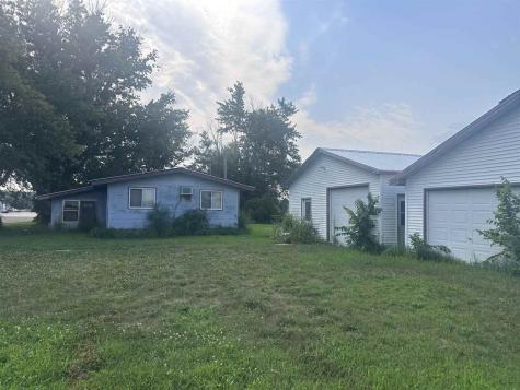5266 Oak Crest Hill Road Southeast Riverside IA 52327