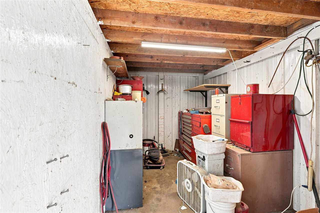2973 Iowa 92 Rose Hill IA 52586