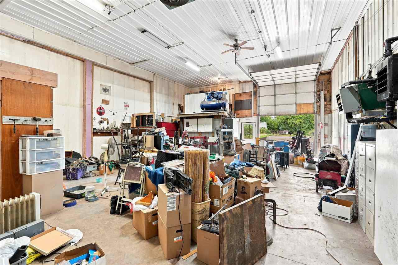 2973 Iowa 92 Rose Hill IA 52586