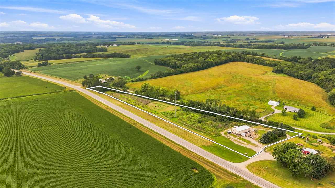 2973 Iowa 92 Rose Hill IA 52586