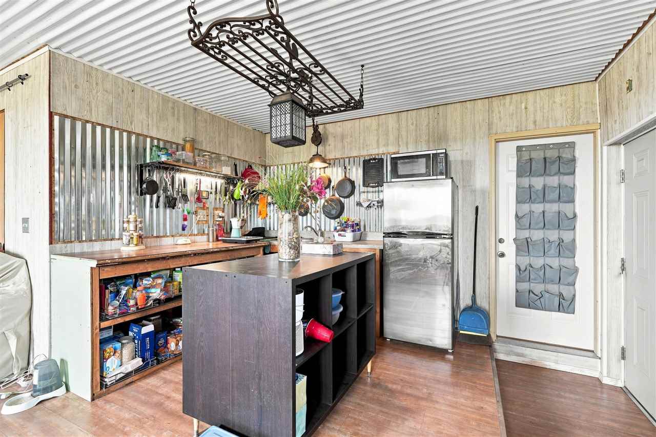 2973 Iowa 92 Rose Hill IA 52586
