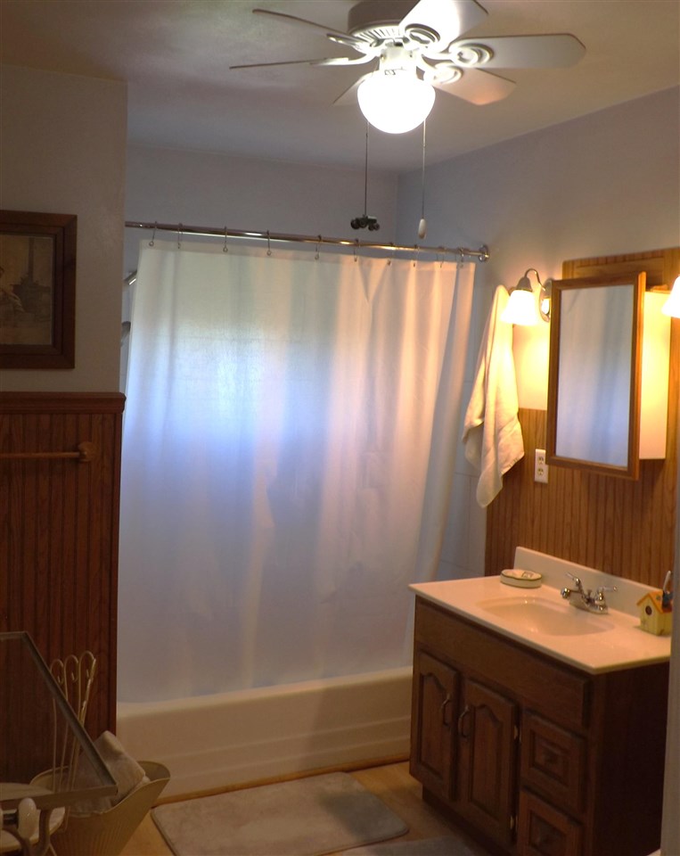 1009 W Jackson Sigourney IA 52591