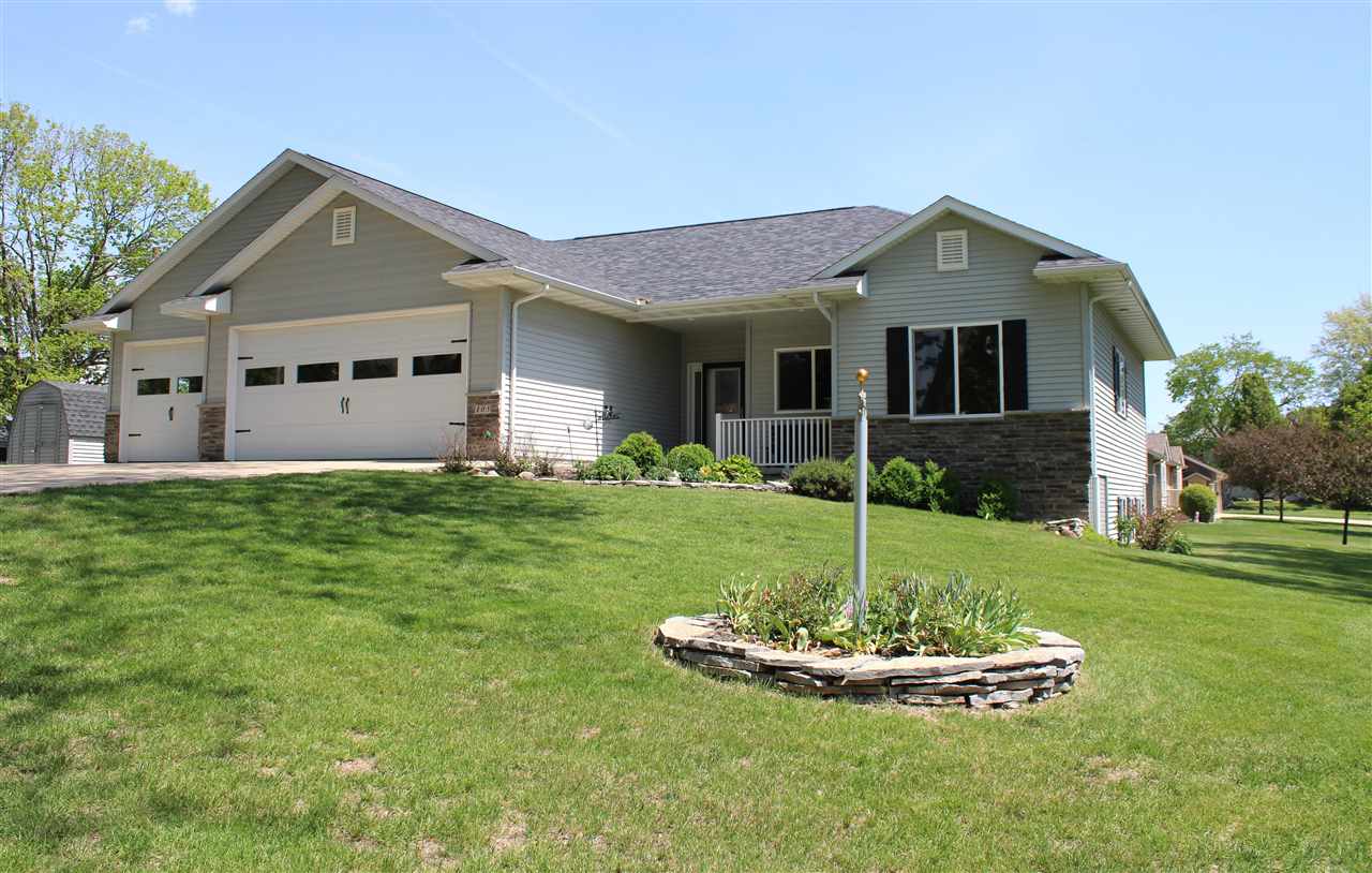 105 N East Street Sigourney IA 52591