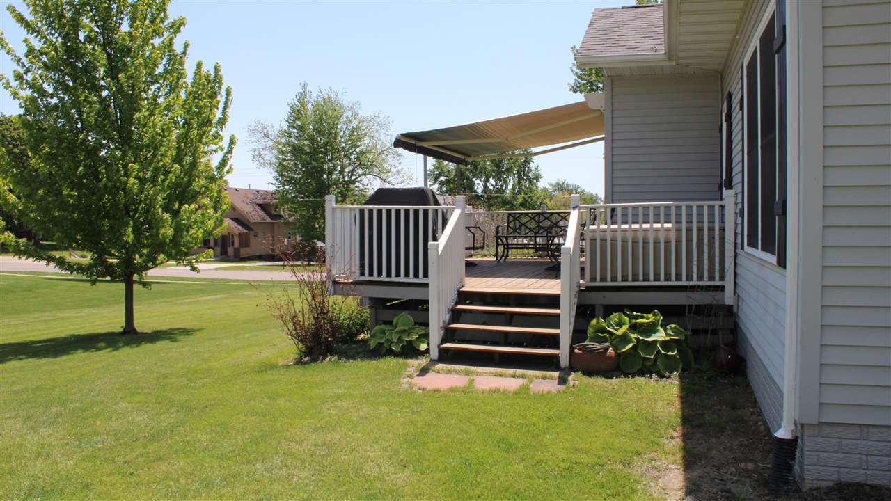 105 N East Street Sigourney IA 52591