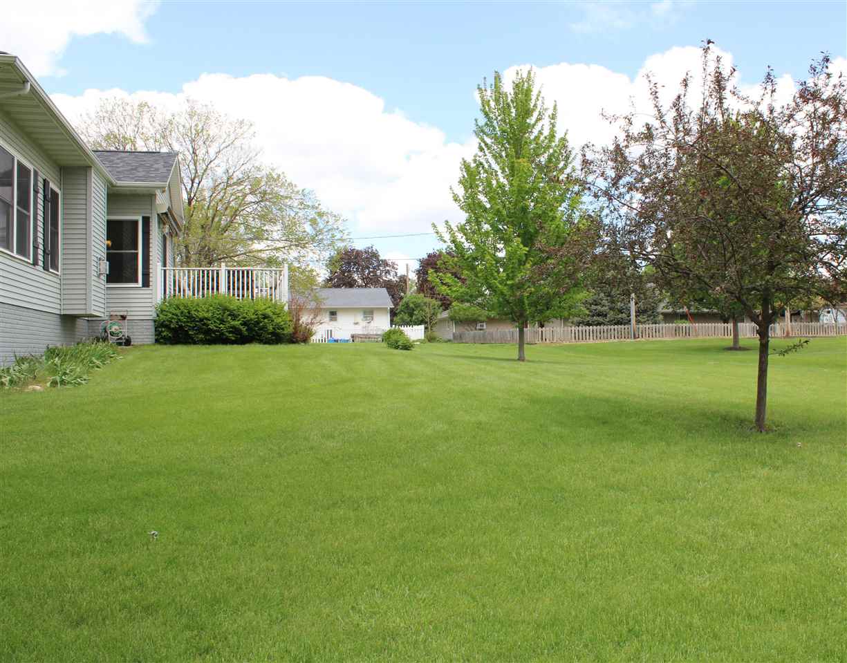 105 N East Street Sigourney IA 52591