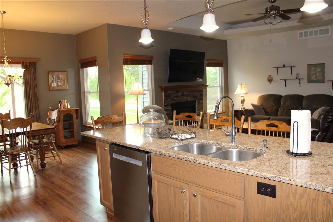 105 N East Street Sigourney IA 52591