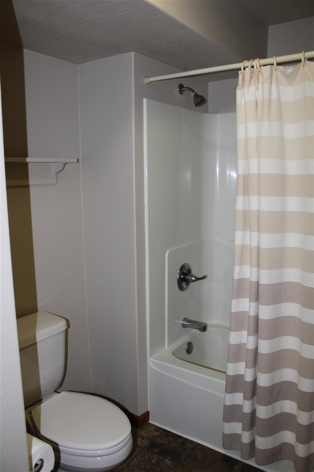 105 N East Street Sigourney IA 52591