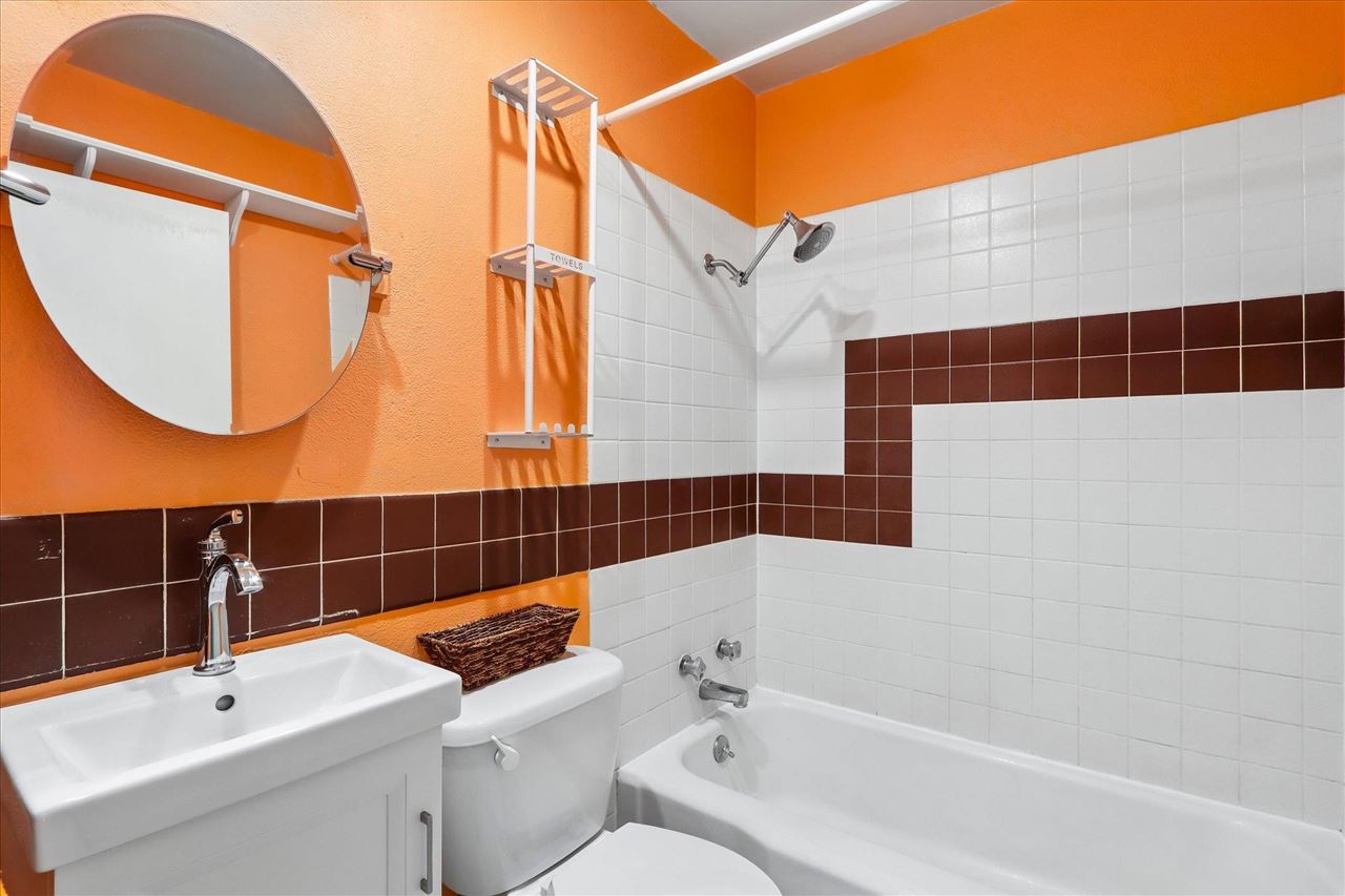 734 14th Avenue Coralville IA 52241