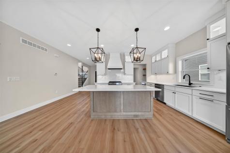 1700 Green Oak Pass Tiffin IA 52340