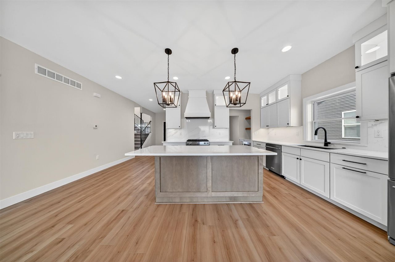 1700 Green Oak Pass Tiffin IA 52340