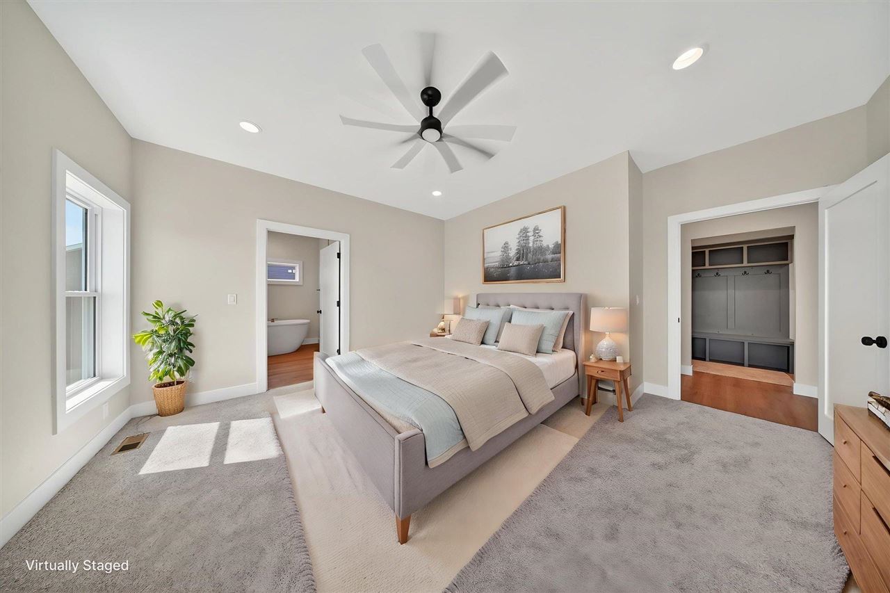 1700 Green Oak Pass Tiffin IA 52340