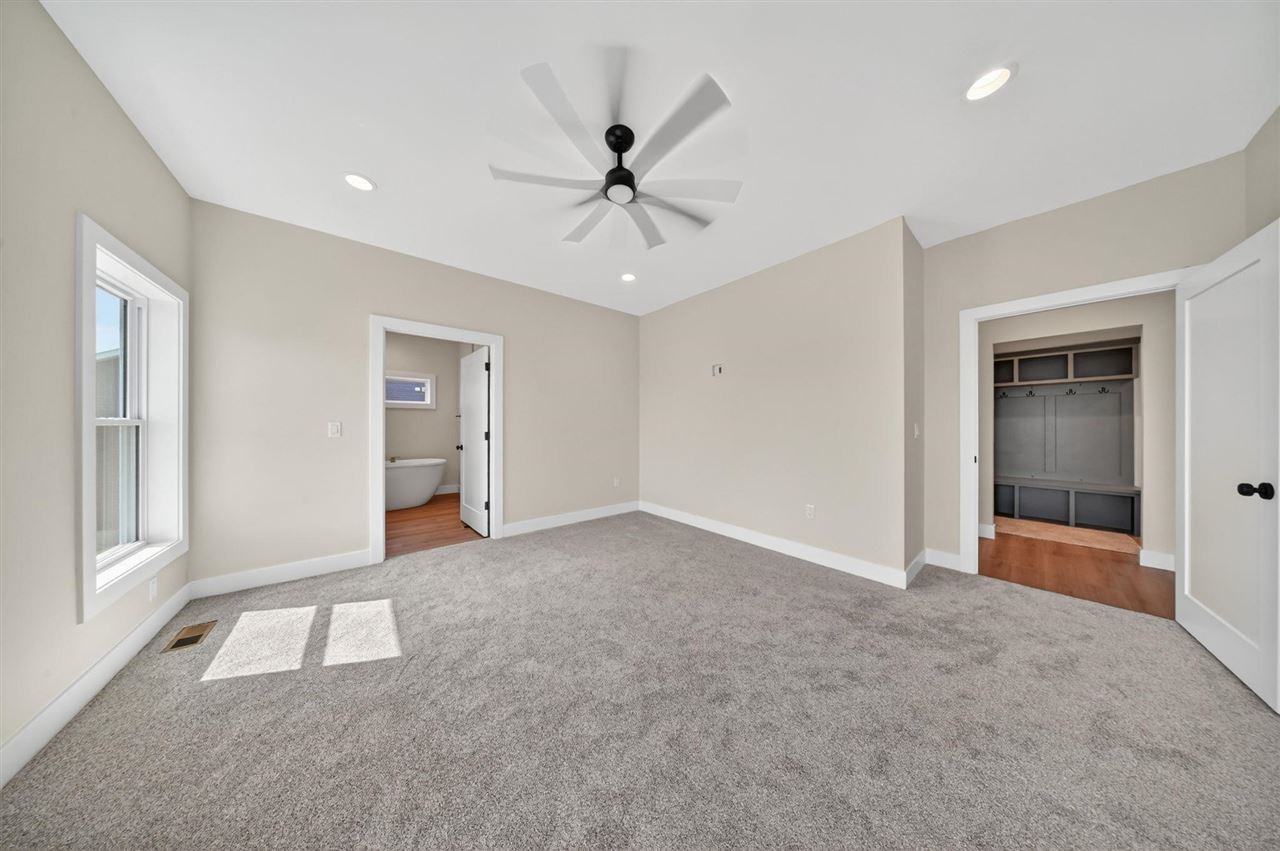 1700 Green Oak Pass Tiffin IA 52340