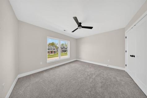 1700 Green Oak Pass Tiffin IA 52340