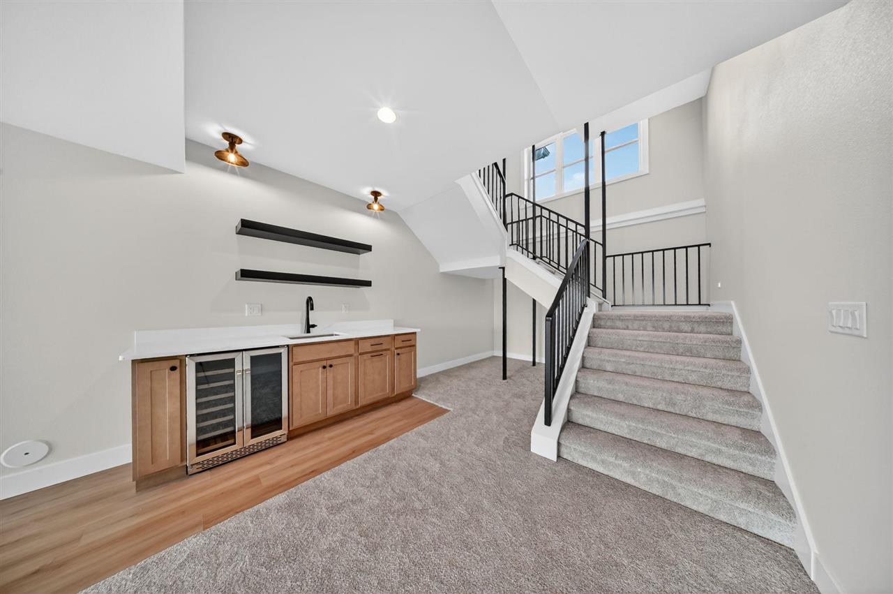 1700 Green Oak Pass Tiffin IA 52340