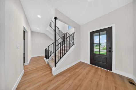 1700 Green Oak Pass Tiffin IA 52340