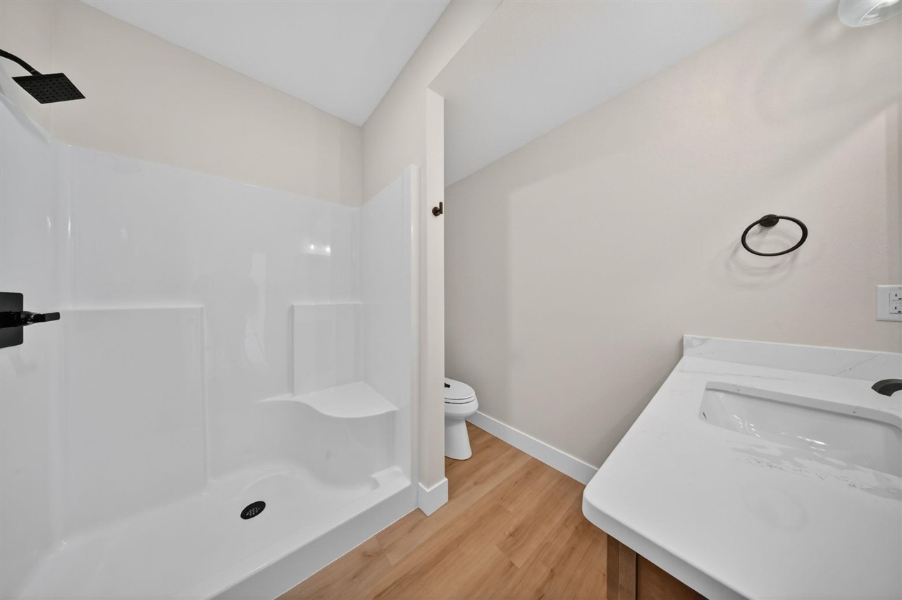 1700 Green Oak Pass Tiffin IA 52340