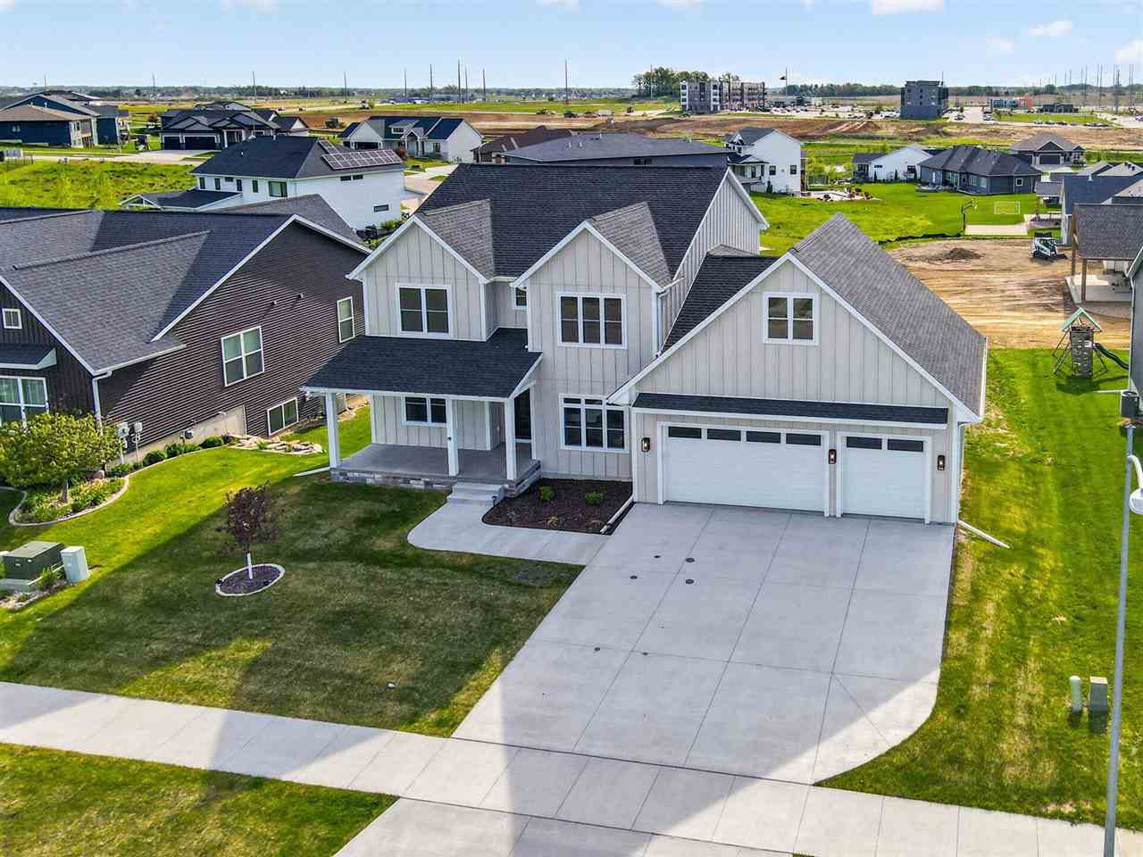 1700 Green Oak Pass Tiffin IA 52340