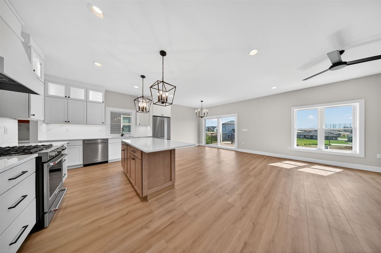 1700 Green Oak Pass Tiffin IA 52340