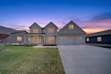 1700 Green Oak Pass Tiffin IA 52340