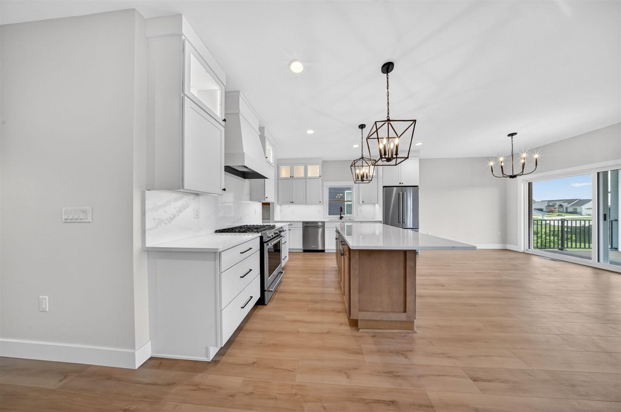 1700 Green Oak Pass Tiffin IA 52340