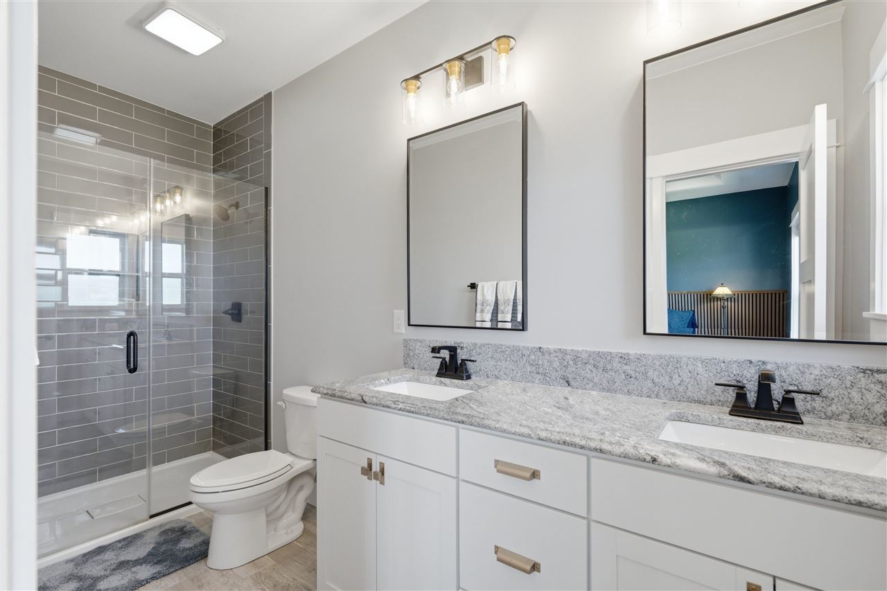 1180 Salm Drive North Liberty IA 52317