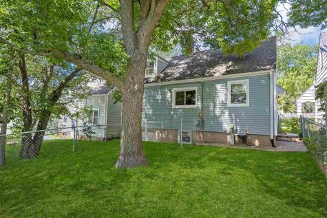411 22nd Street NE Cedar Rapids IA 52402