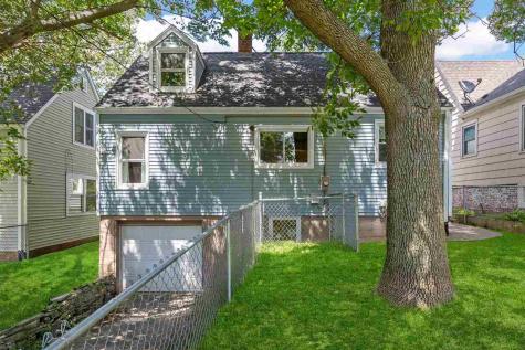 411 22nd Street NE Cedar Rapids IA 52402