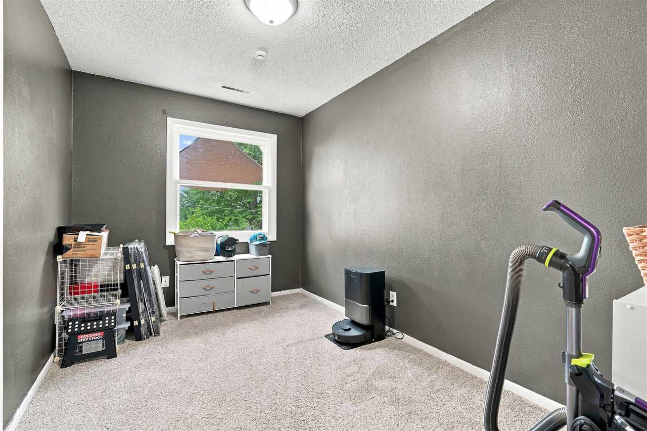 2503 Indiana Street SW Cedar Rapids IA 52404