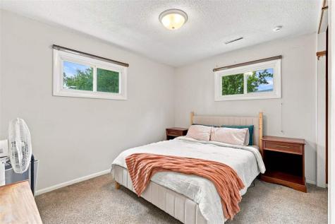 2503 Indiana Street SW Cedar Rapids IA 52404