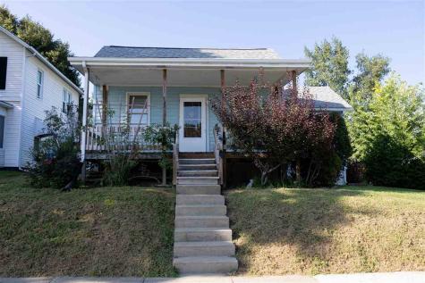 132 E Wilson Oxford IA 52322