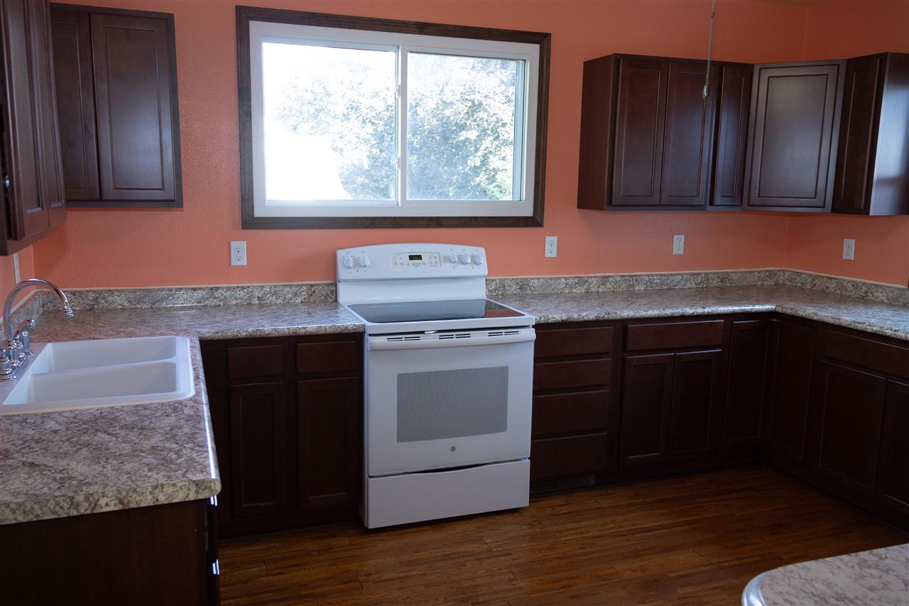 132 E Wilson Oxford IA 52322