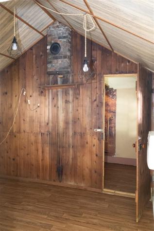 132 E Wilson Oxford IA 52322
