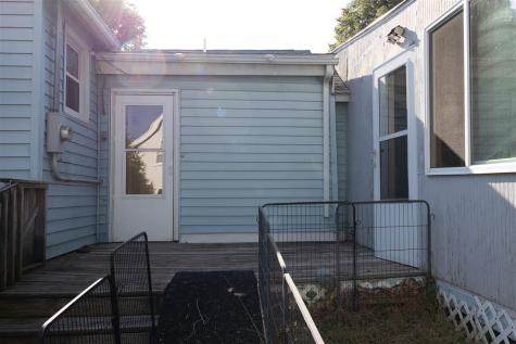 132 E Wilson Oxford IA 52322
