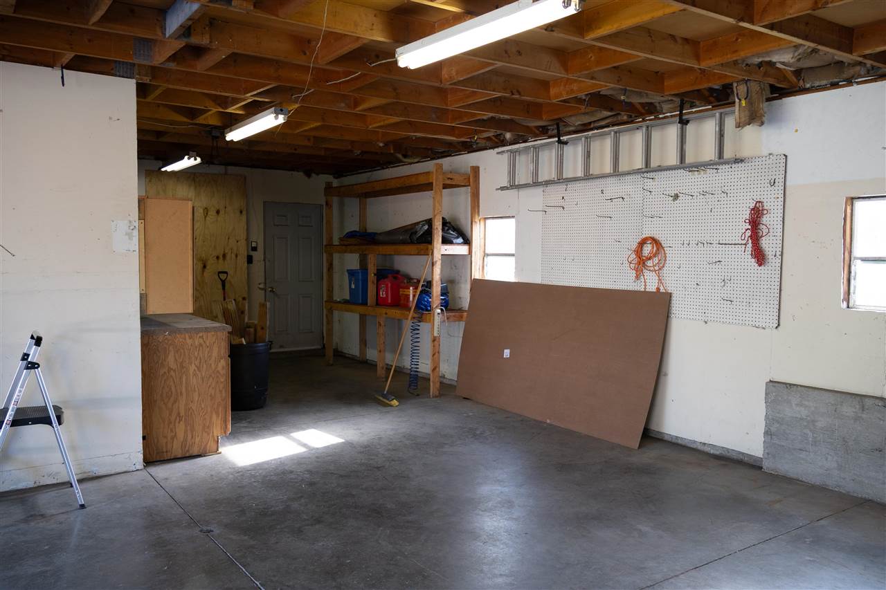132 E Wilson Oxford IA 52322