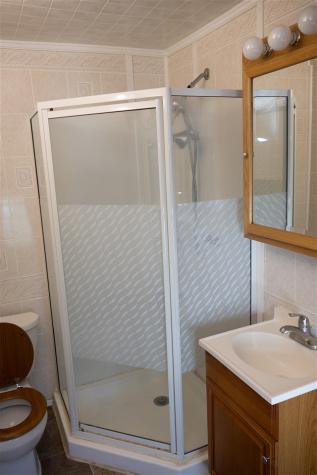 132 E Wilson Oxford IA 52322